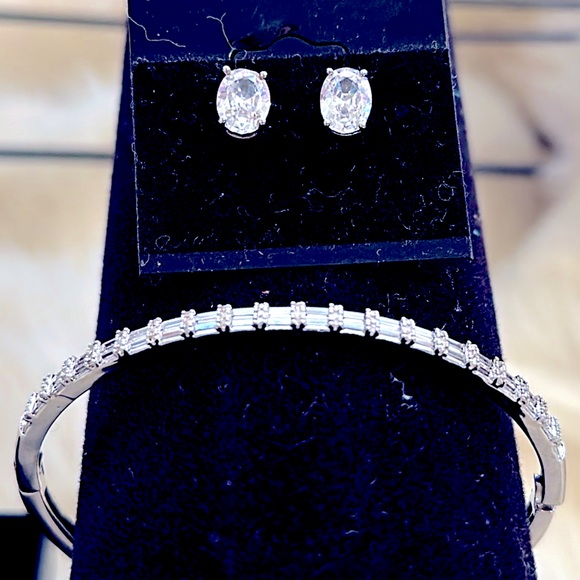 NEW 2pc Silver Gift Set:Oval Earrings+Diamond Baguettes Bangle Bracelet Jewelry - Picture 4 of 16